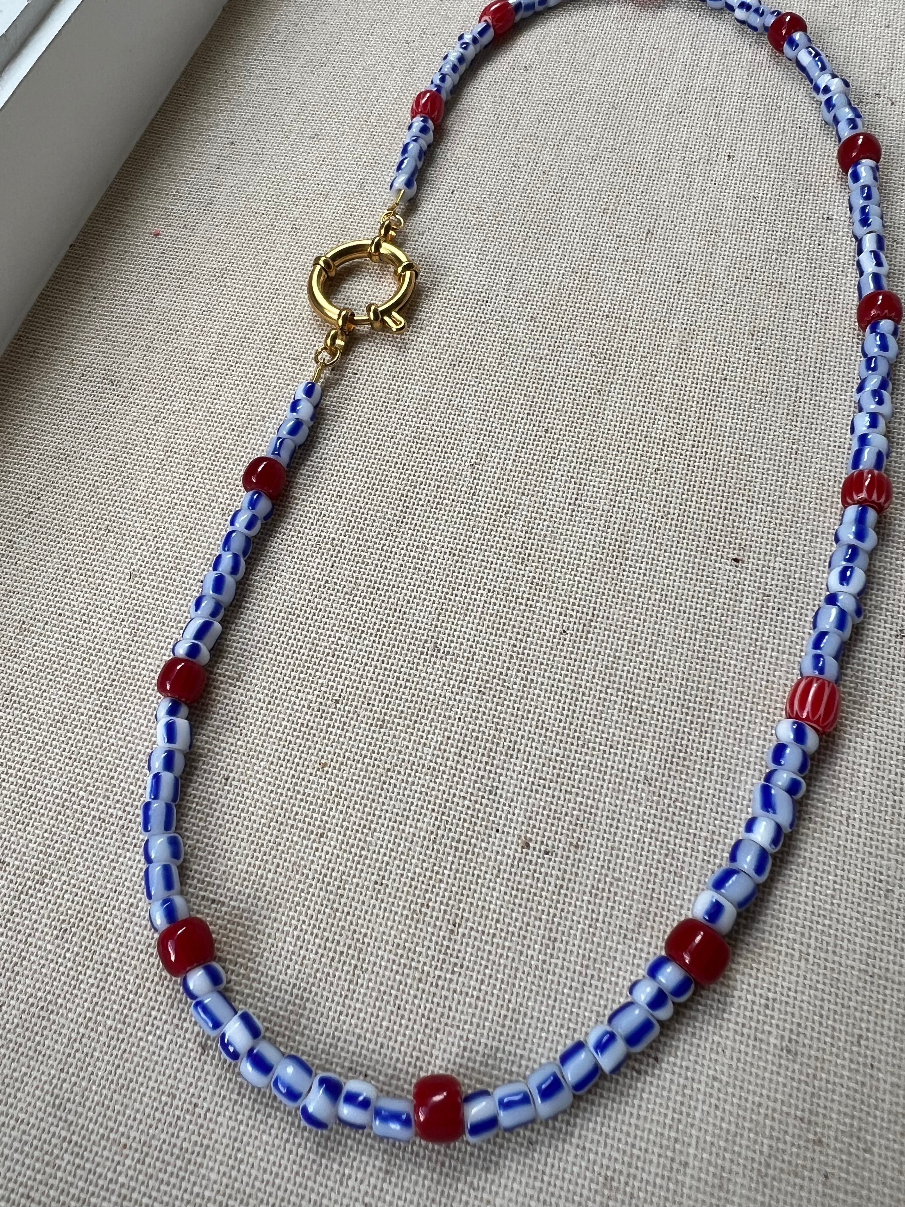 Collier 4