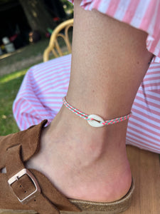 Bracelet de cheville.